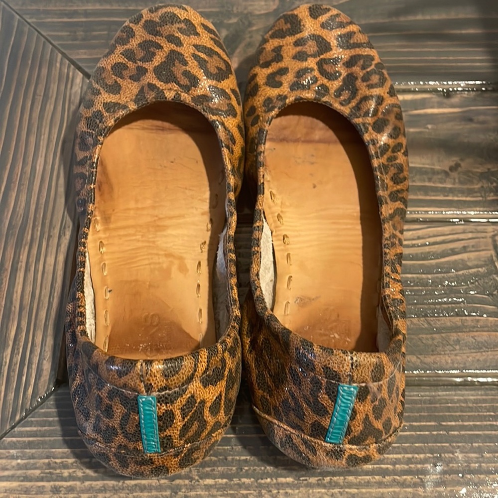 Leopard Tieks